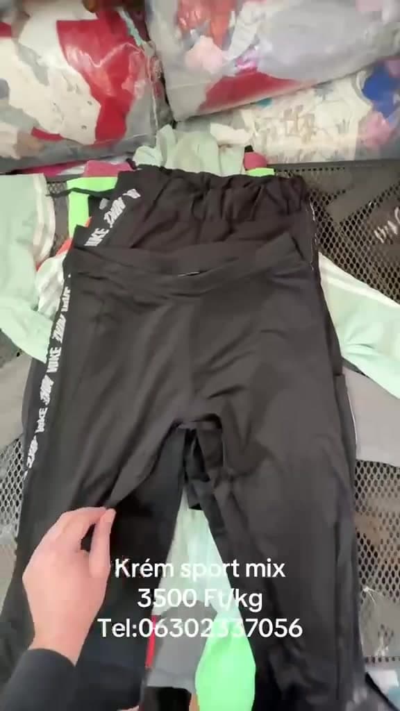 Krém sport ruházat